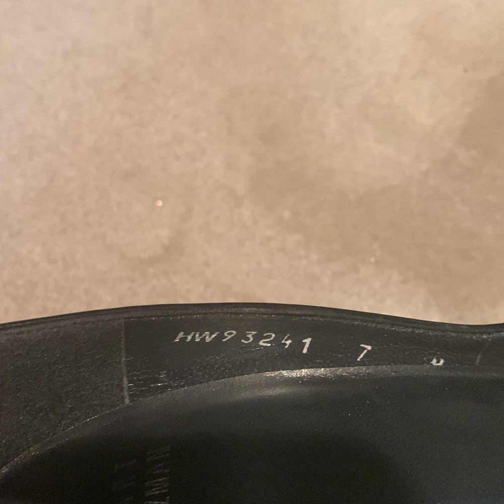 Stuart Weitzman Heels. Size 7. Good Condition. So… - image 7